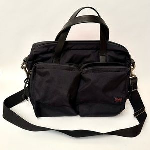 Filson Dryden messenger bag, black, mint condition